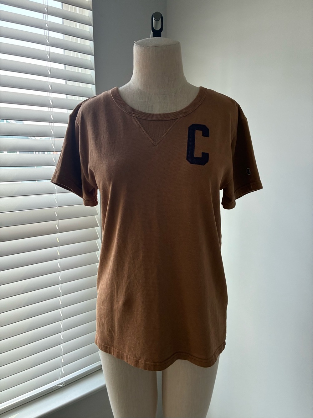 Y2K Champion Women's Tan Reverse Weave Short Sleeve T-Shirt